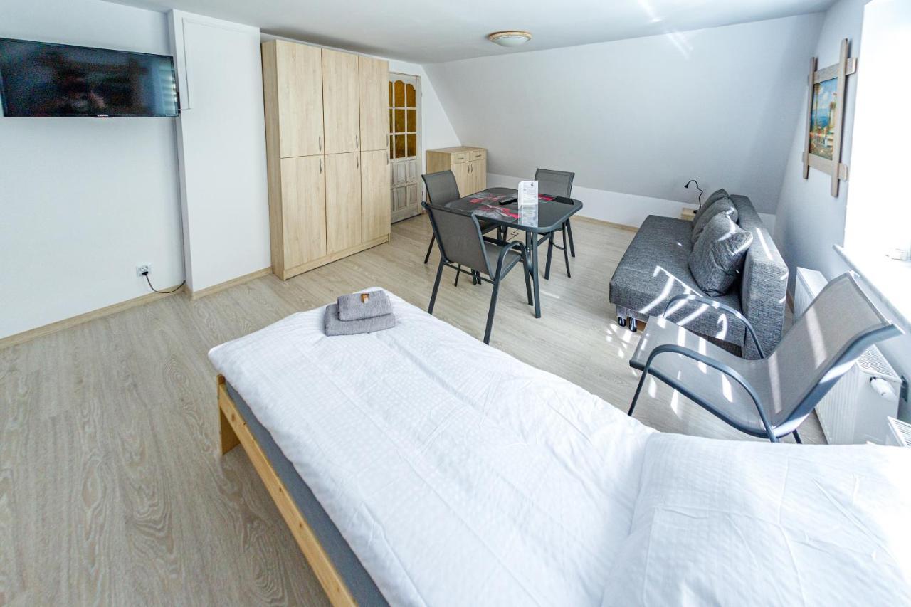 Stara Piekarnia - Plac Lotnikow Olsztyn  Extérieur photo